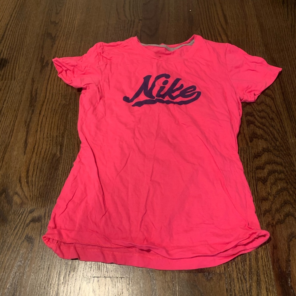 Nike girls tee youth medium slim fit